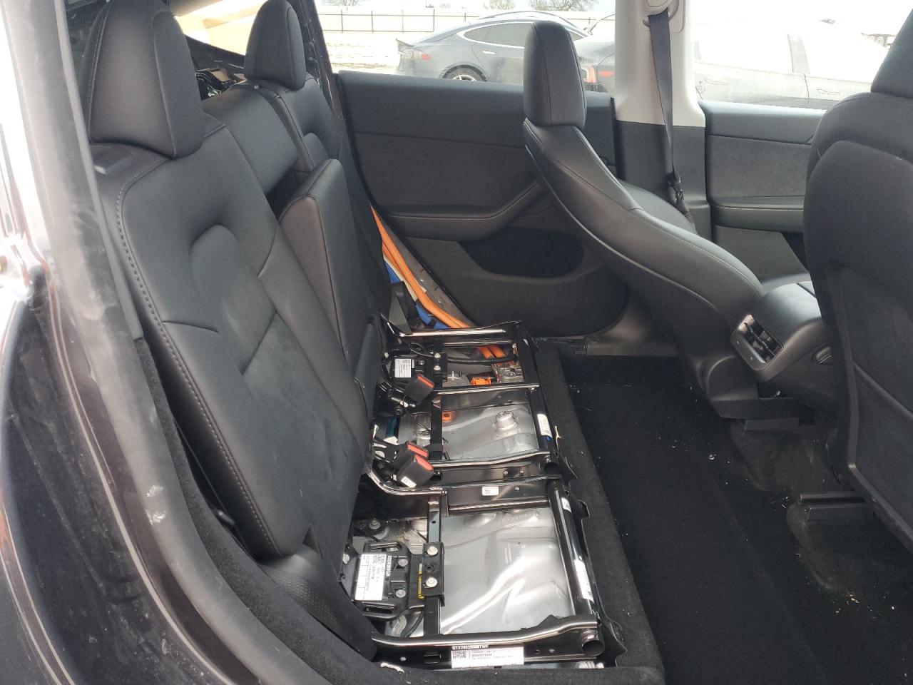 2024 TESLA MODEL Y  VIN:7SAYGDEE1RA235662