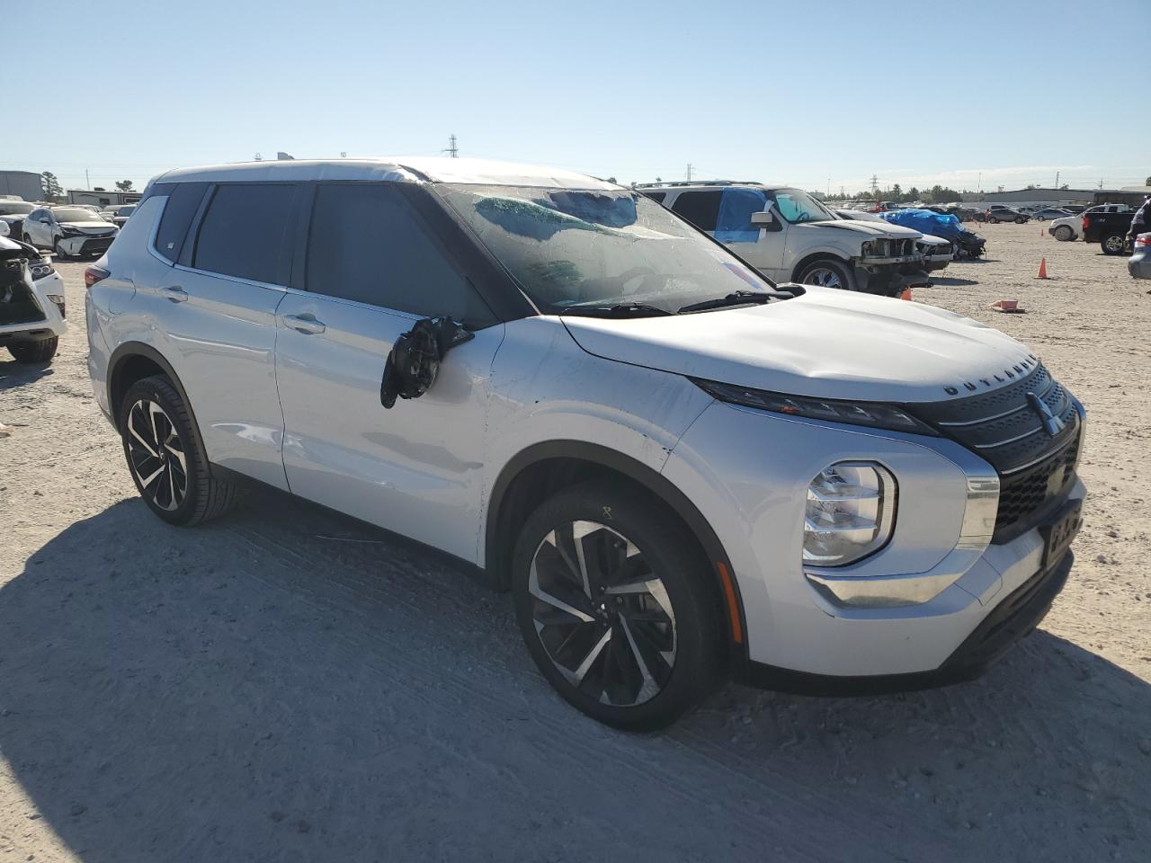 2022 MITSUBISHI OUTLANDER ES VIN:JA4J3TA82NZ032415