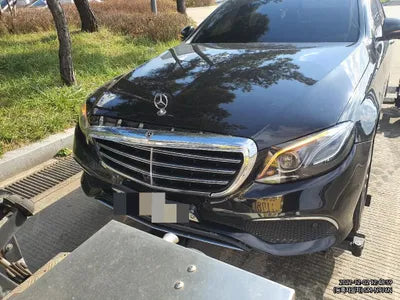 2017 Mercedes-Benz E 300 WDDZF4JB7JA323282 VIN:WDDZF4JB7JA323282