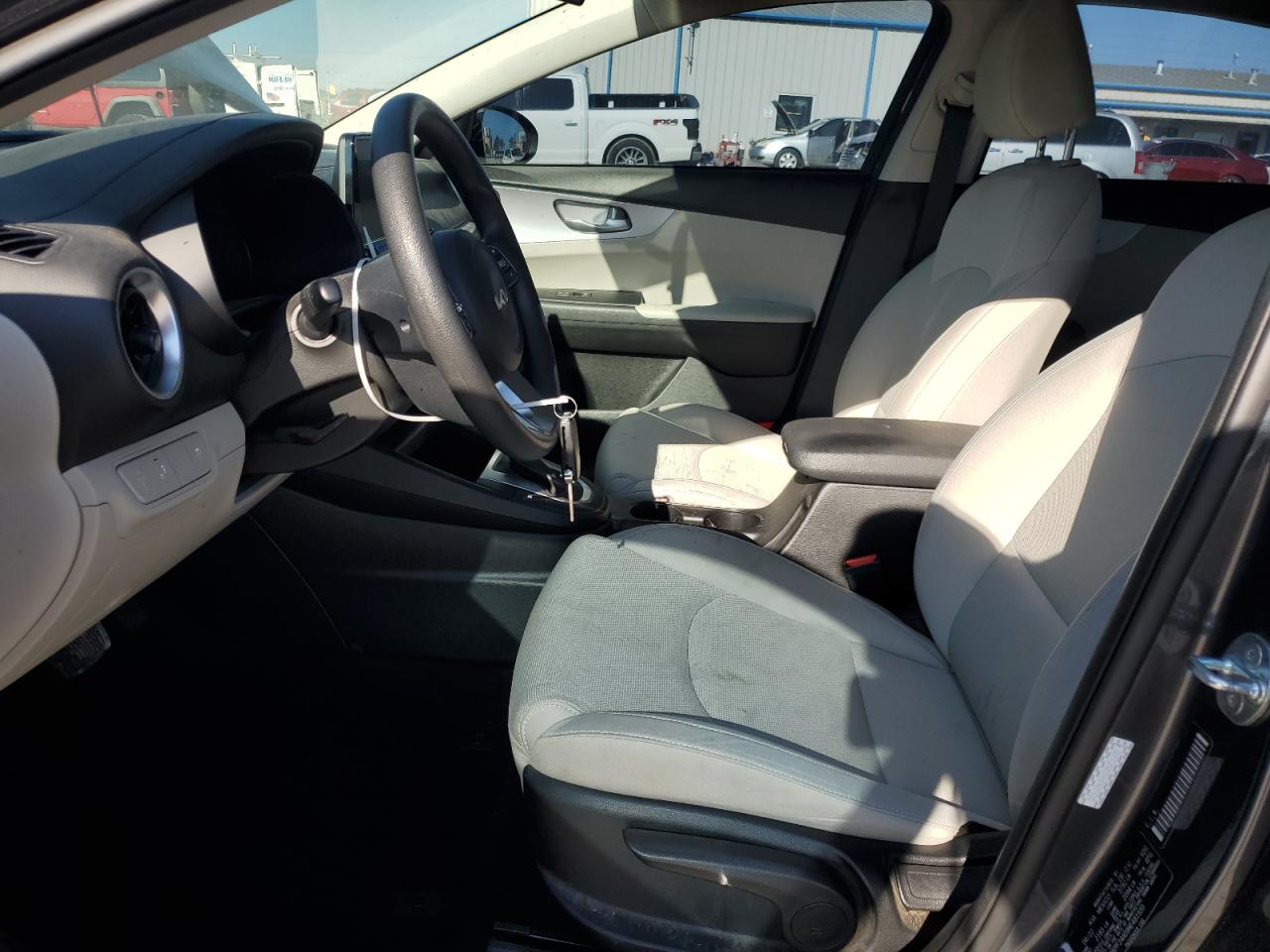 2022 KIA FORTE FE VIN:3KPF24AD9NE481930