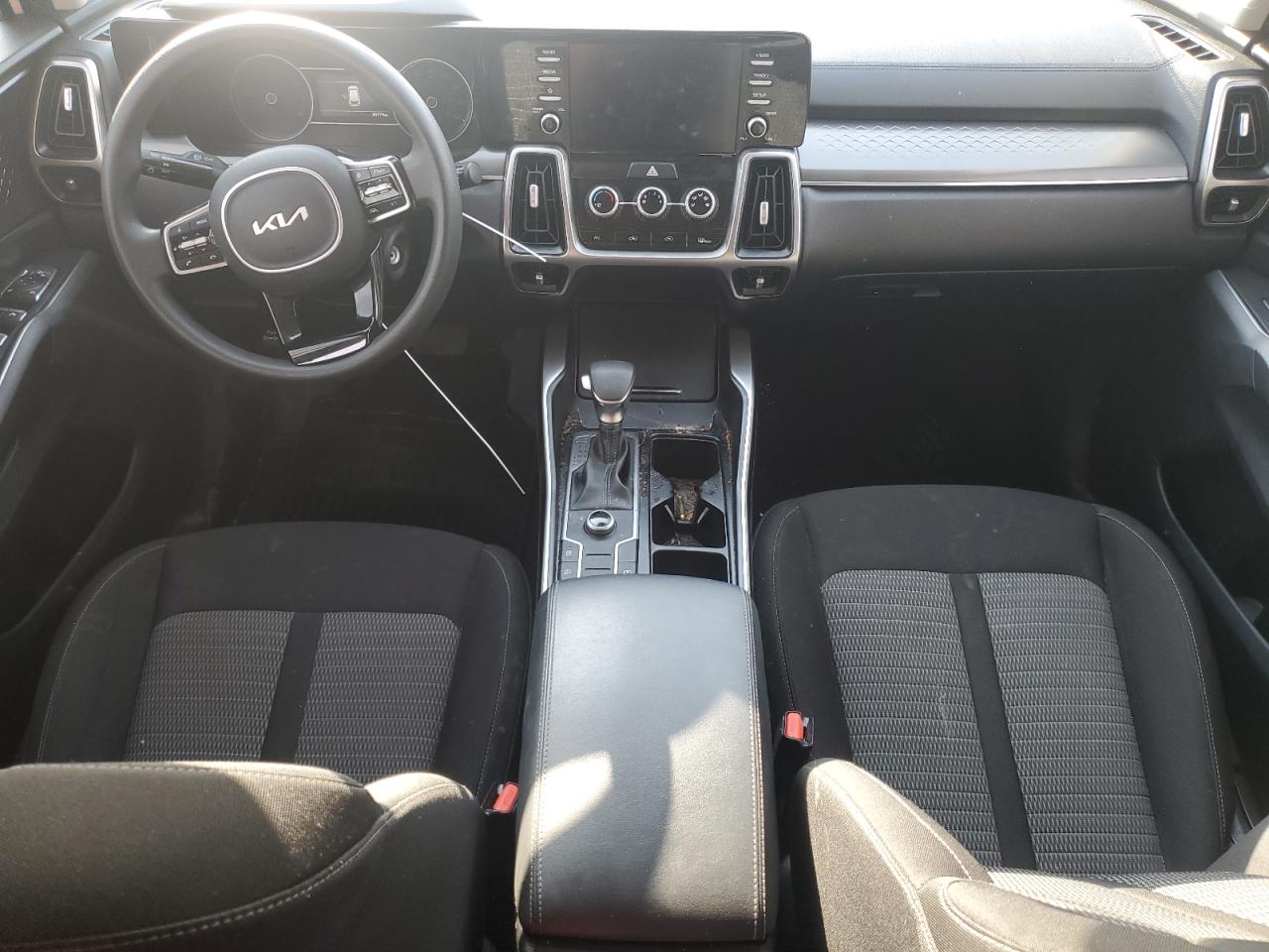 2022 KIA SORENTO LX VIN:5XYRGDLC7NG114210