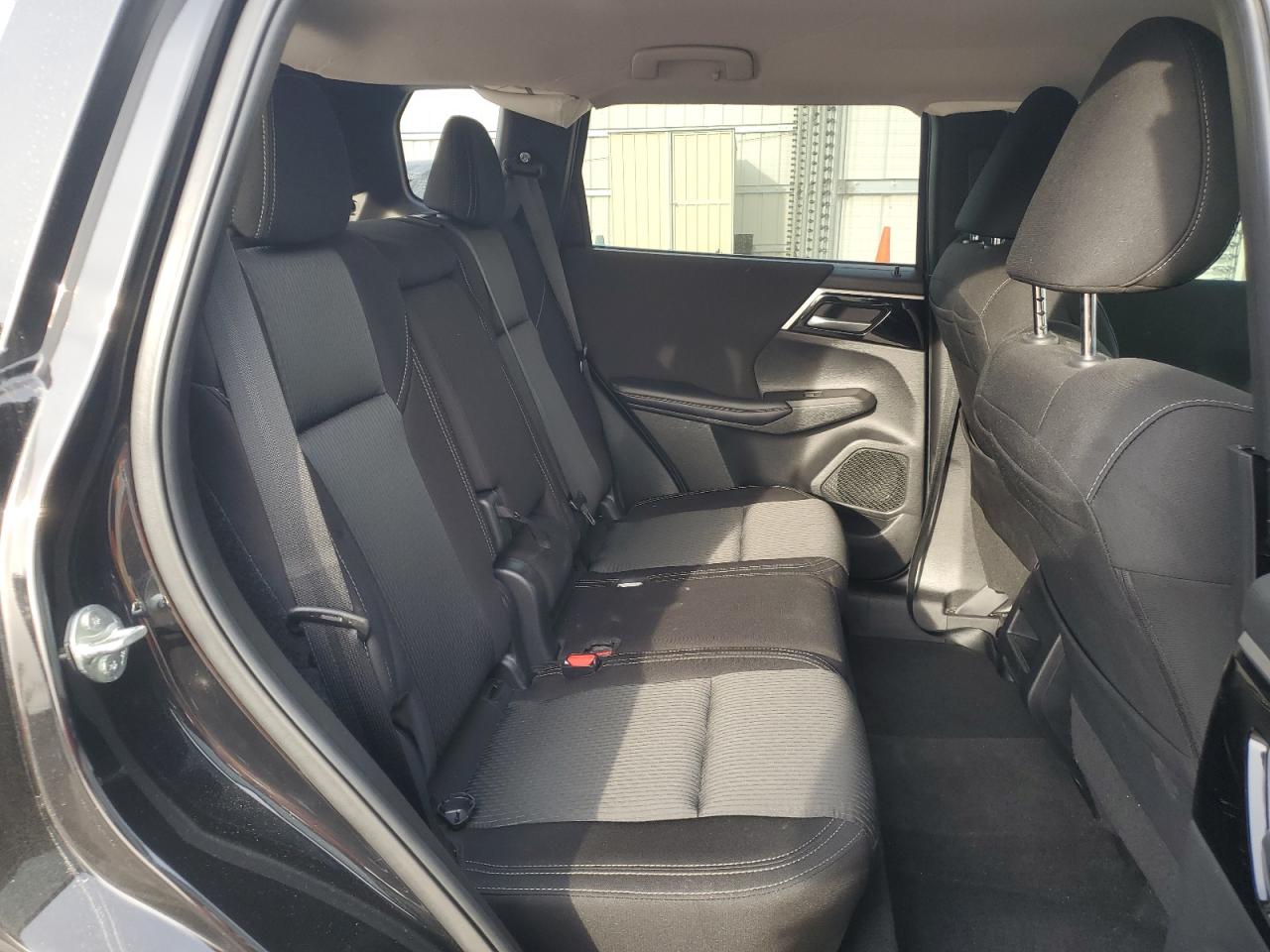 2024 MITSUBISHI OUTLANDER ES VIN:JA4J3UA80RZ031775