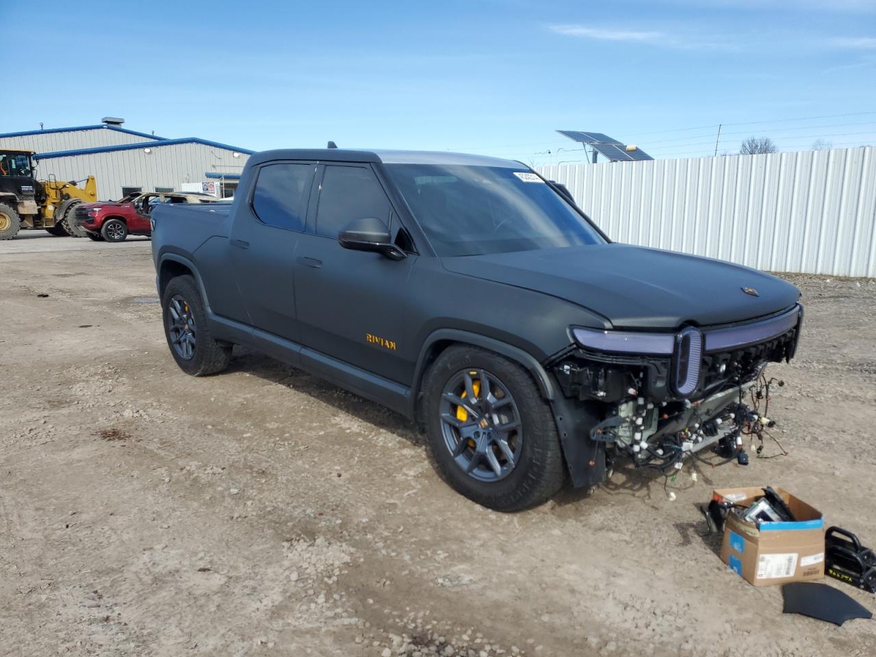 2022 RIVIAN R1T LAUNCH EDITION VIN:7FCTGAAL0NN2889