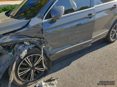 2019 Volkswagen Tiguan VIN: