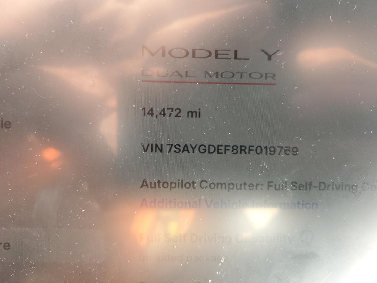 2024 TESLA MODEL Y  VIN:7SAYGDEF8RF019769