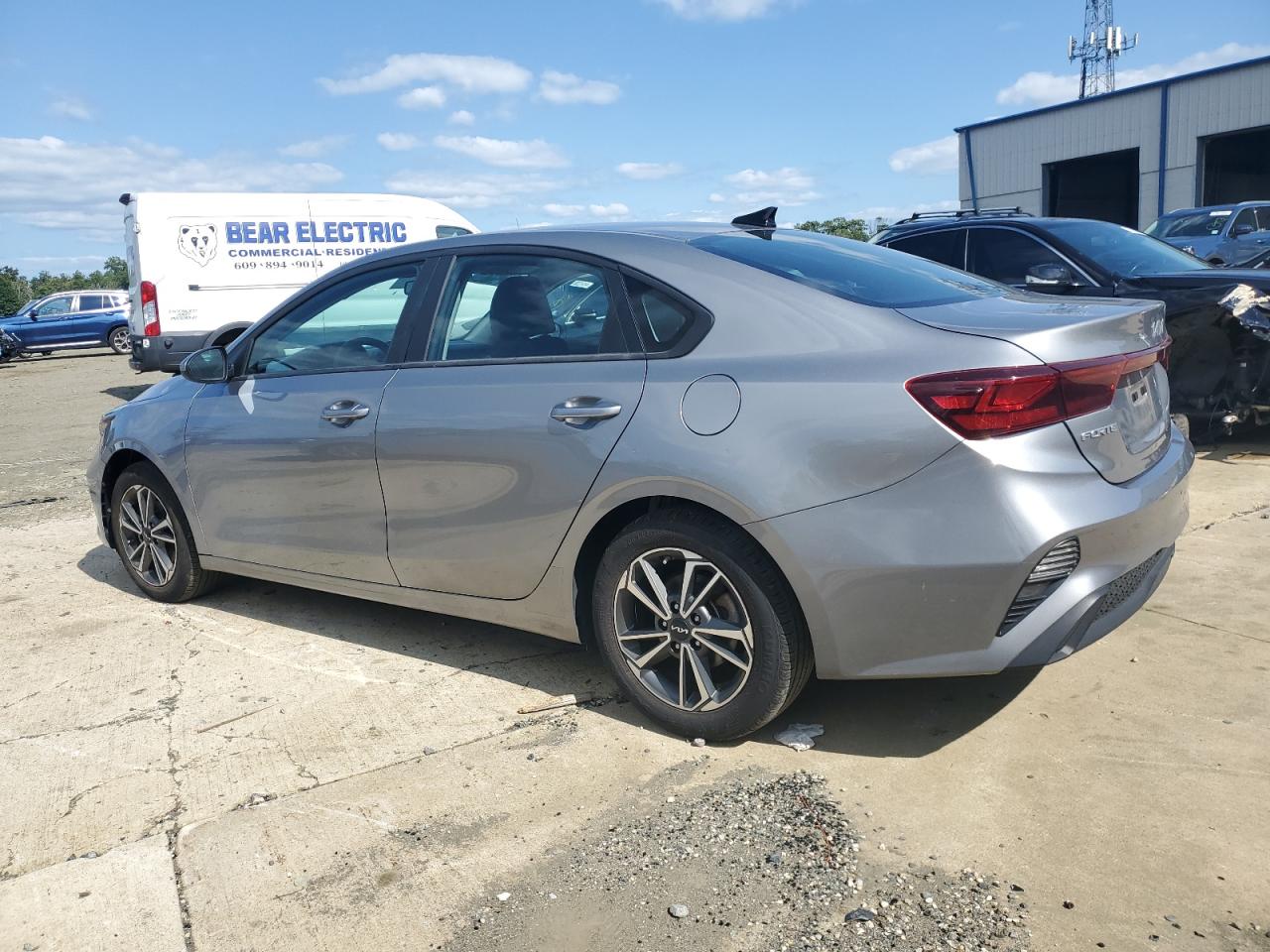 2023 KIA FORTE LX VIN:3KPF24AD5PE589738