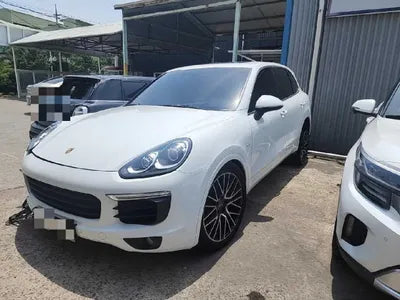 2015 Porsche Cayenne VIN: