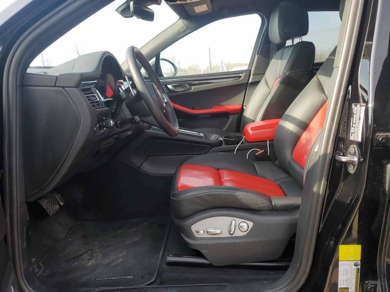 2024 PORSCHE MACAN BASE VIN:WP1AA2A57RLB04714