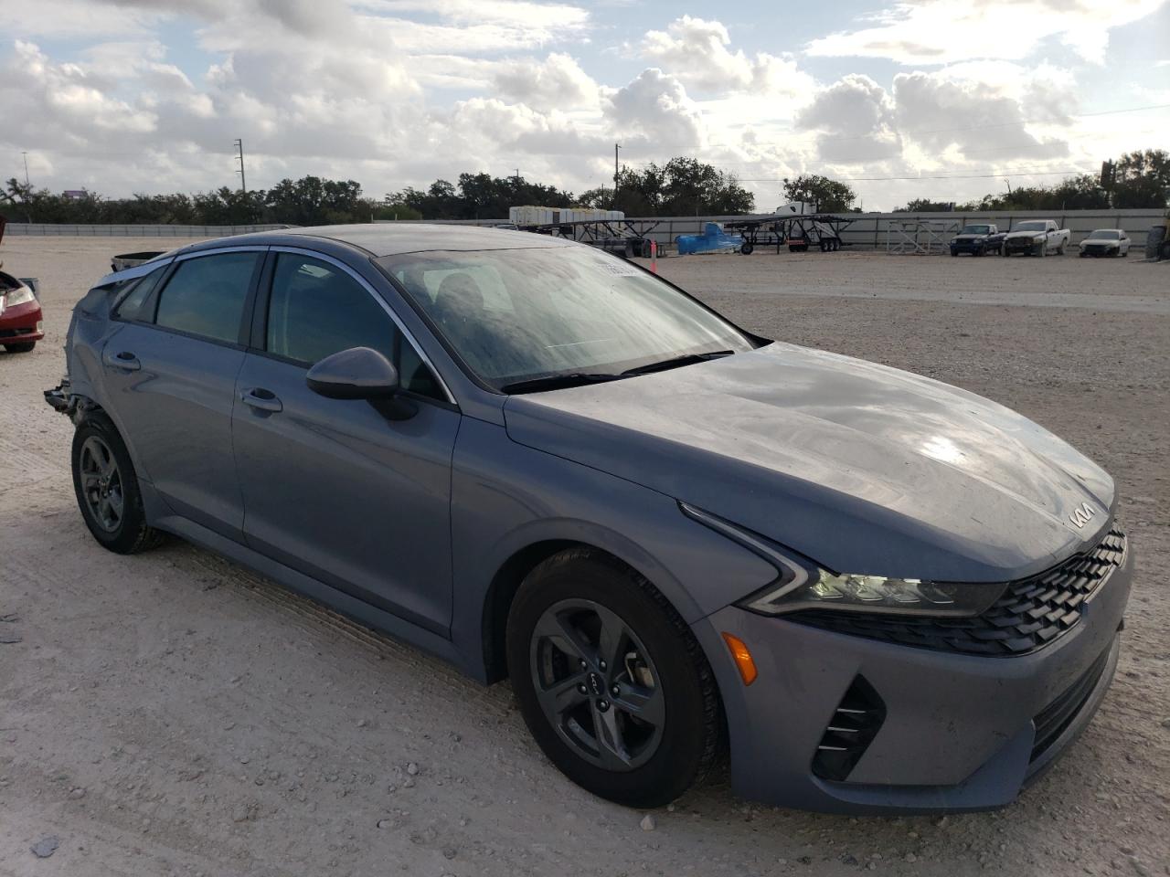 2022 KIA K5 LXS VIN:5XXG14J28NG147577