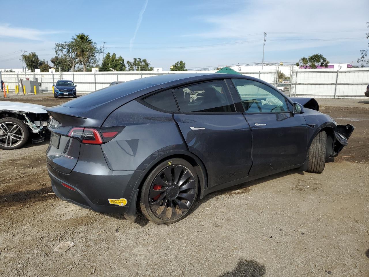 2022 TESLA MODEL Y  VIN:7SAYGDEF7NF551699