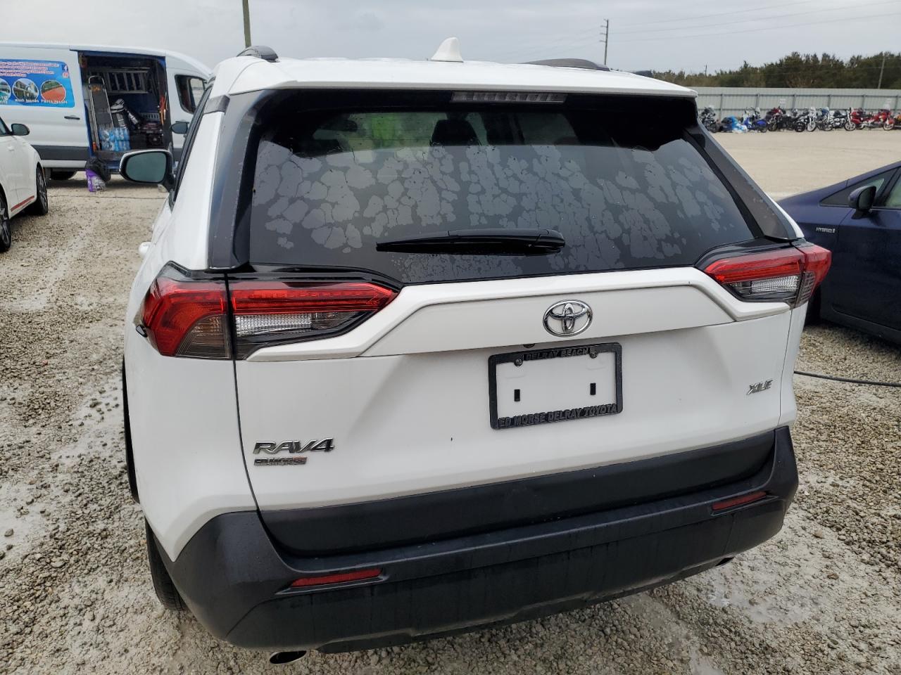 2022 TOYOTA RAV4 XLE VIN:2T3W1RFVXNW233630