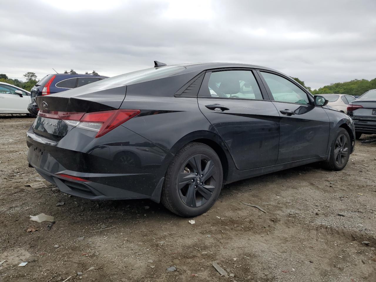 2022 HYUNDAI ELANTRA SEL VIN:KMHLM4AG4NU330062