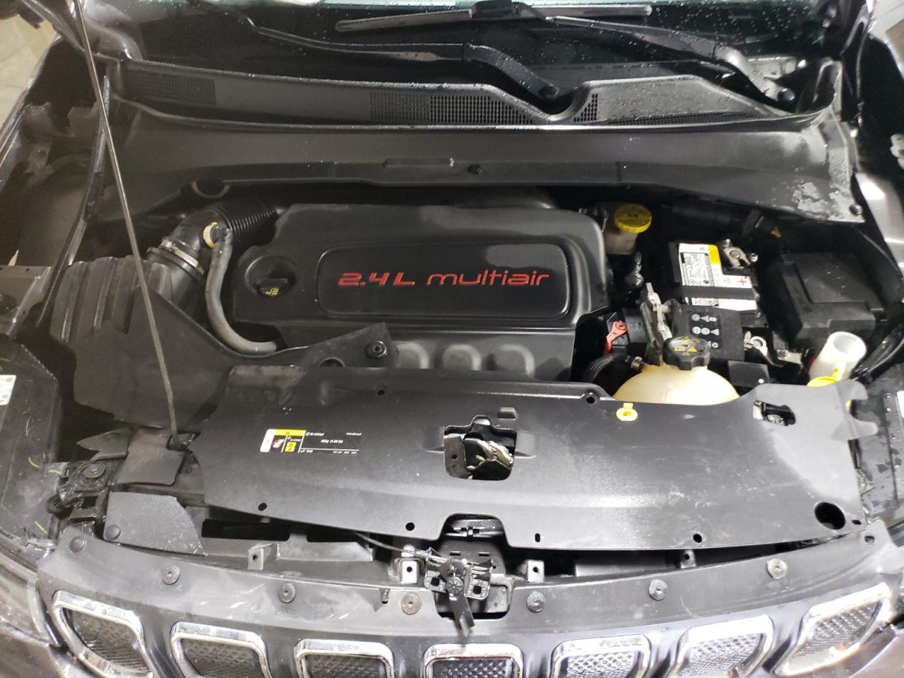 2022 JEEP COMPASS LATITUDE VIN:1FTFX1ET9CKD52632