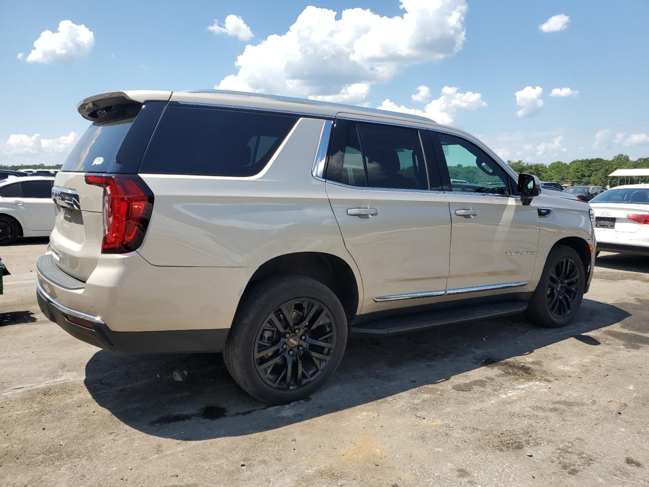 2022 GMC YUKON SLT VIN:1GKS1BKD5NR245921