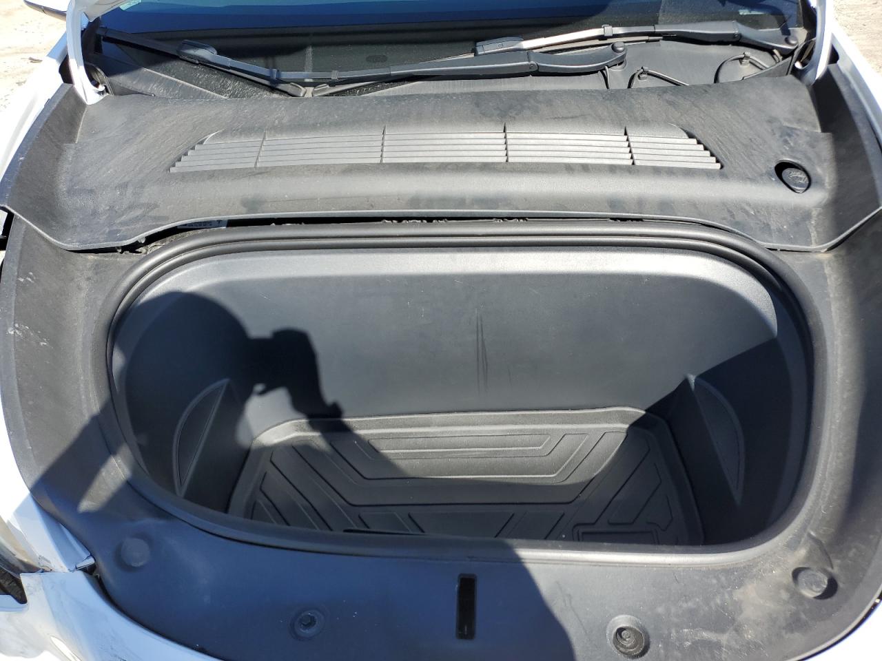2022 TESLA MODEL Y  VIN:7SAYGDEF1NF374096