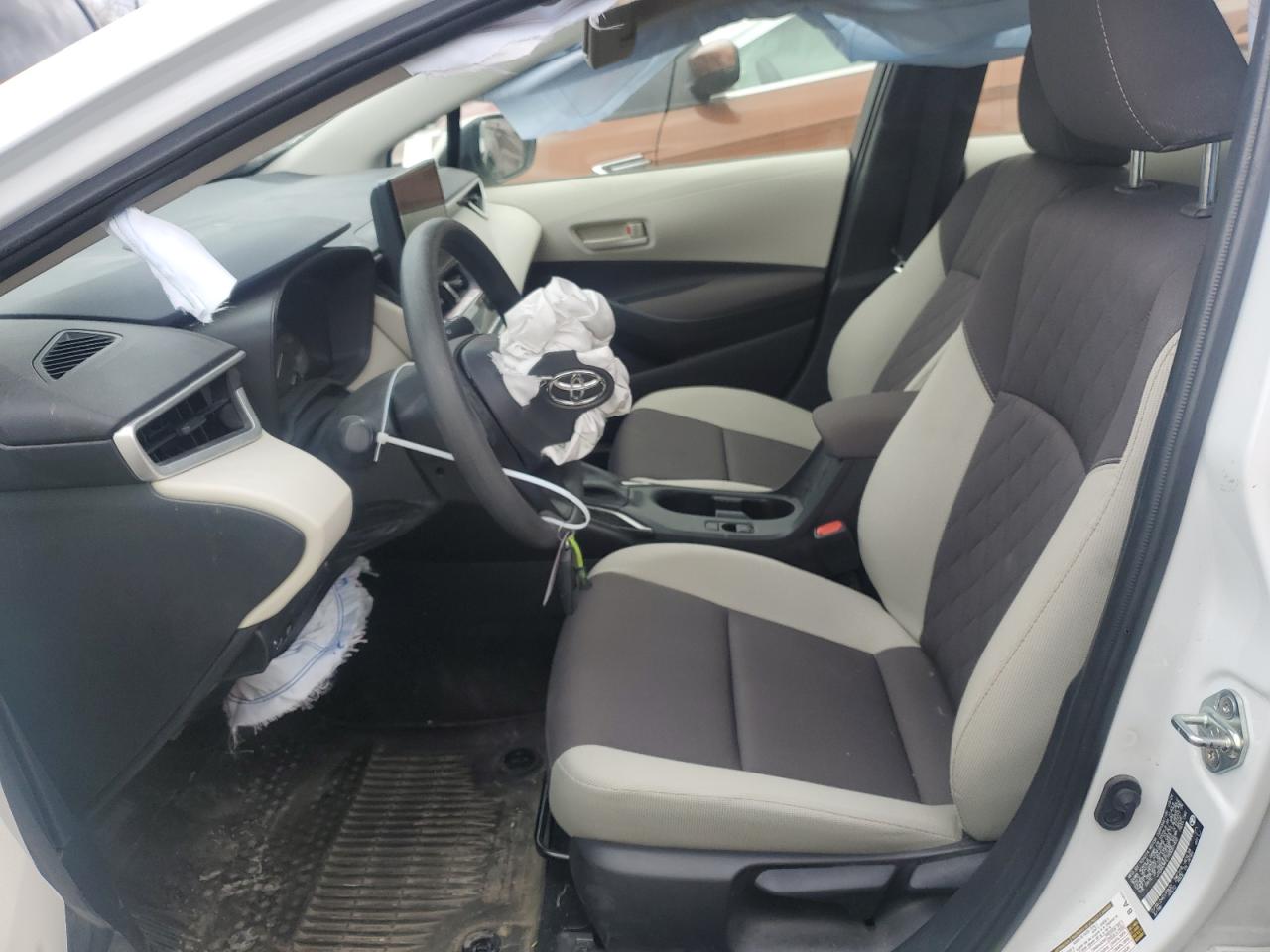 2024 TOYOTA COROLLA LE VIN:JTDBCMFE1R3051402