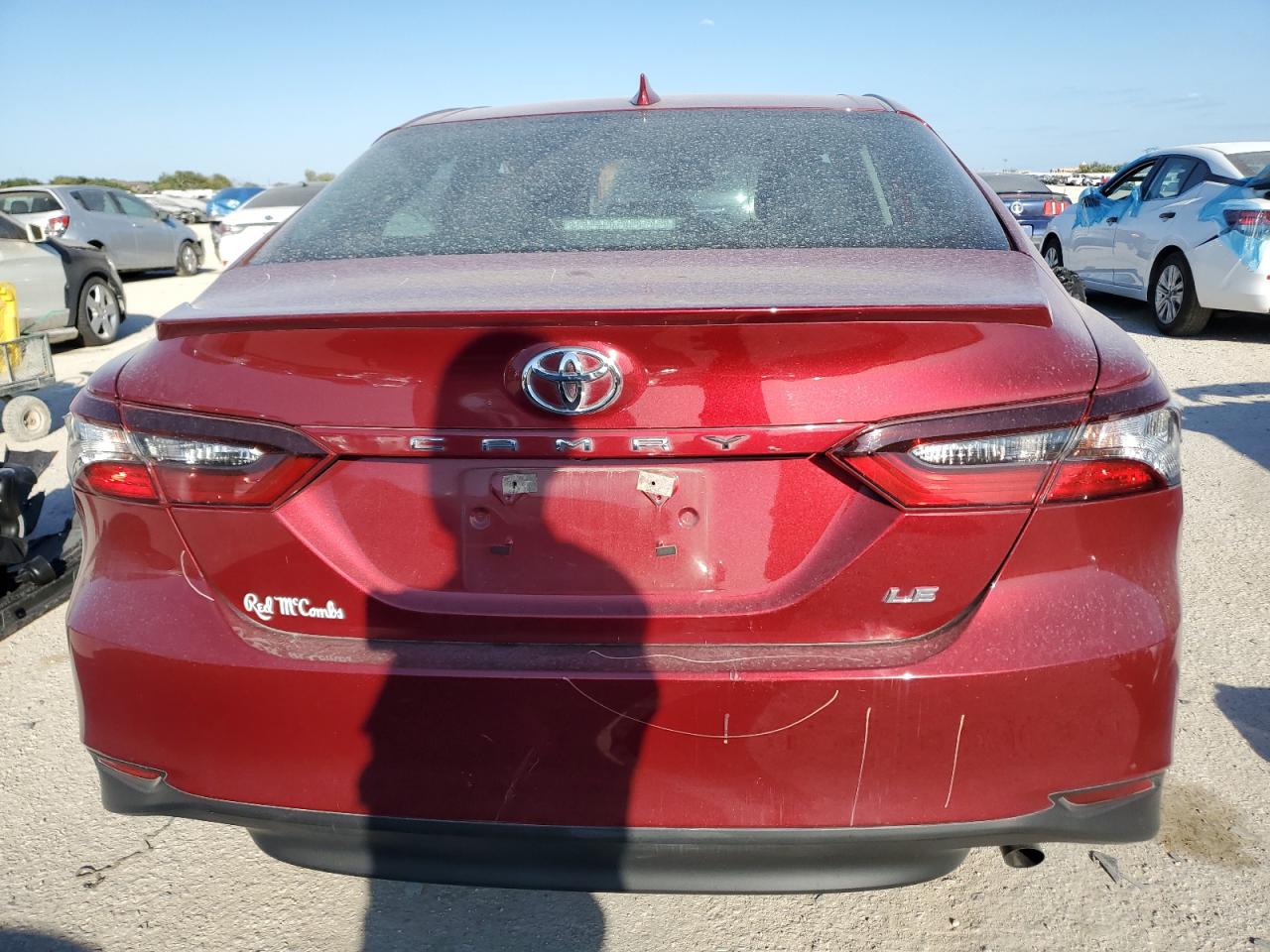 2022 TOYOTA CAMRY LE VIN:4T1R11AK0NU630946