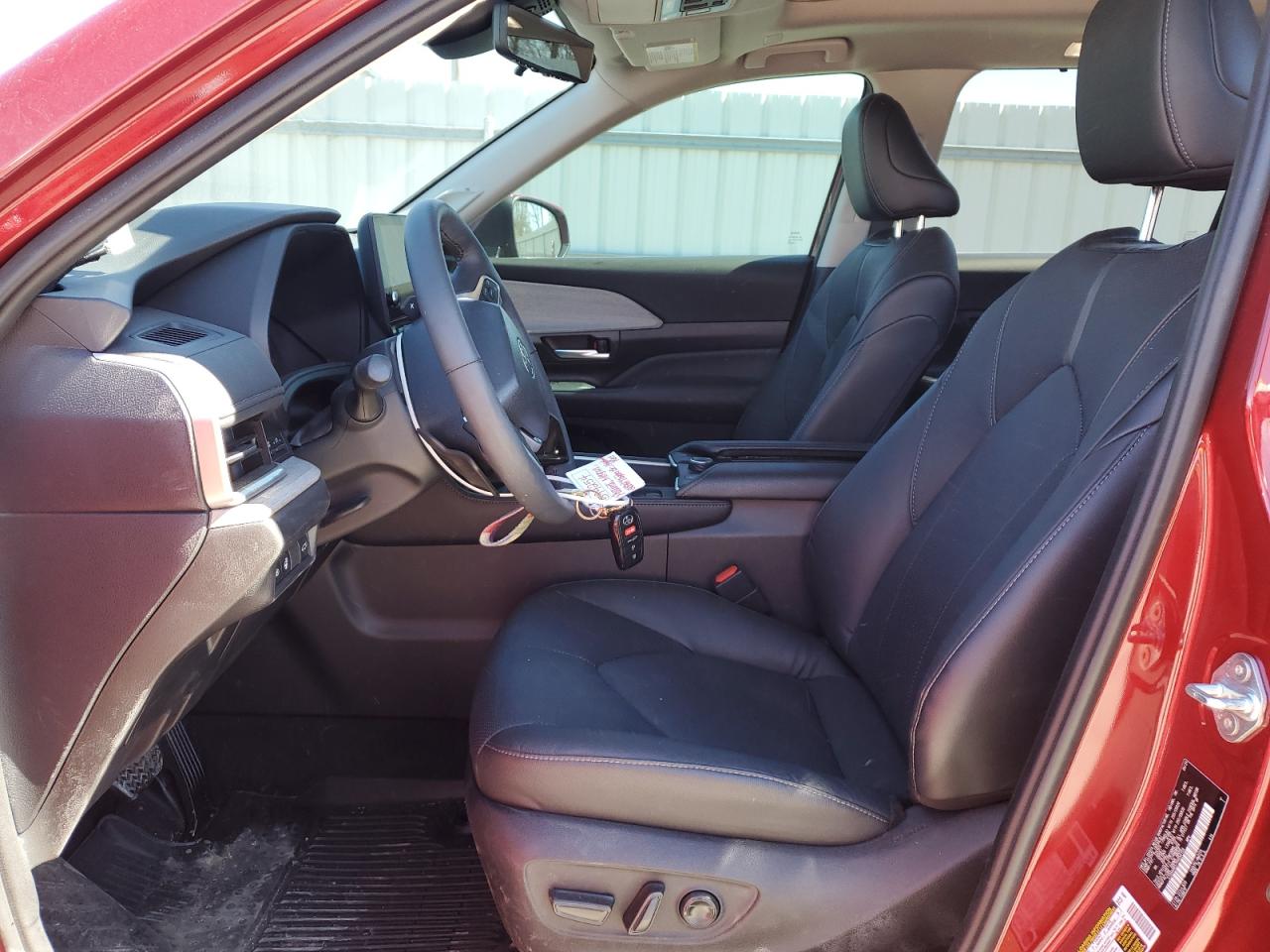 2024 TOYOTA GRAND HIGHLANDER XLE VIN:5TDAAAB57RS050159