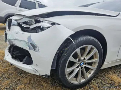 2016 BMW 320 WBA8C5102GK463453 VIN:WBA8C5102GK463453