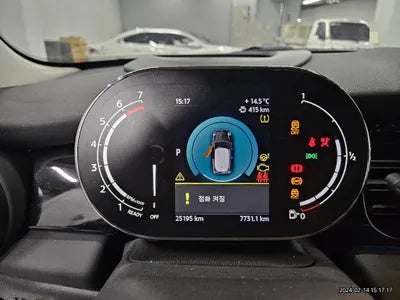 2022 MINI Cooper VIN: