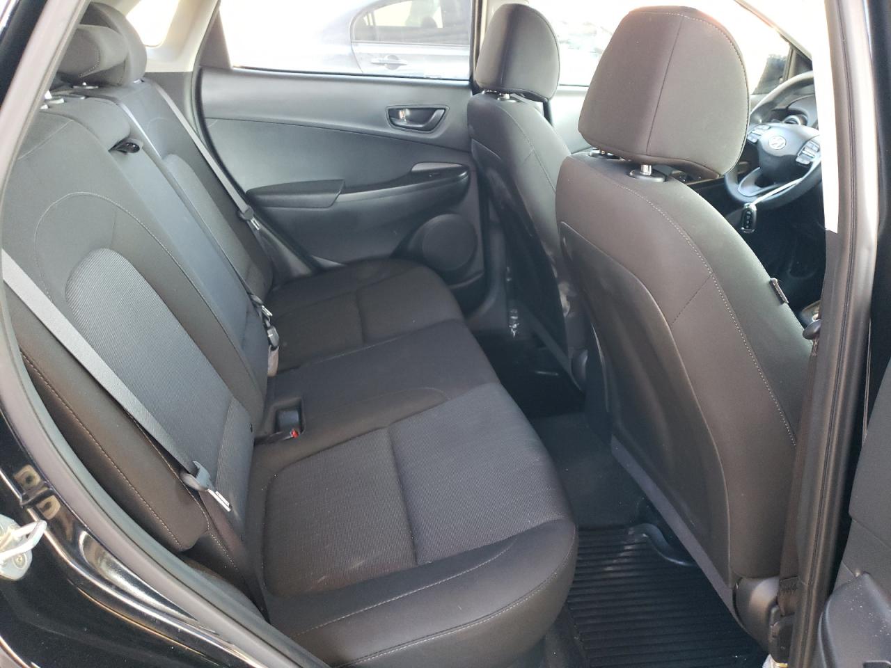 2022 HYUNDAI KONA SEL VIN:KM8K62AB1NU827102