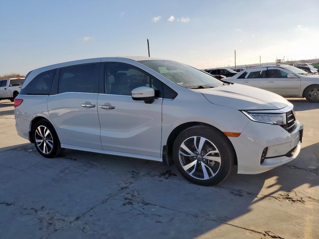 2024 HONDA ODYSSEY TOURING VIN:5FNRL6H82RB013455