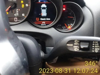 2015 Porsche Cayenne VIN: