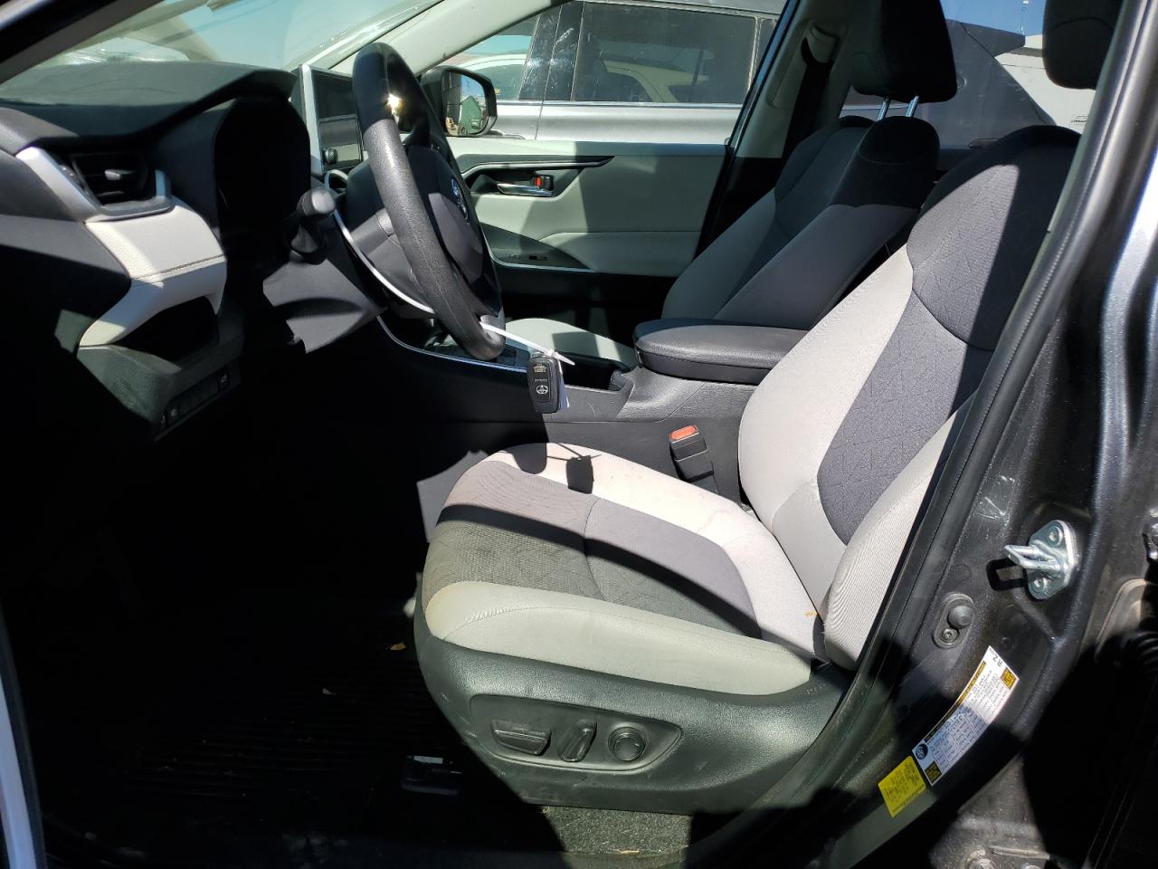 2023 TOYOTA RAV4 XLE VIN:JTMRWRFV6PD204480