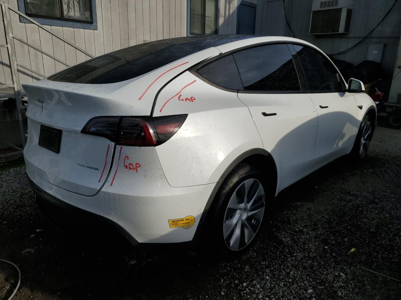2022 TESLA MODEL Y  VIN:7SAYGDEE0NF461740