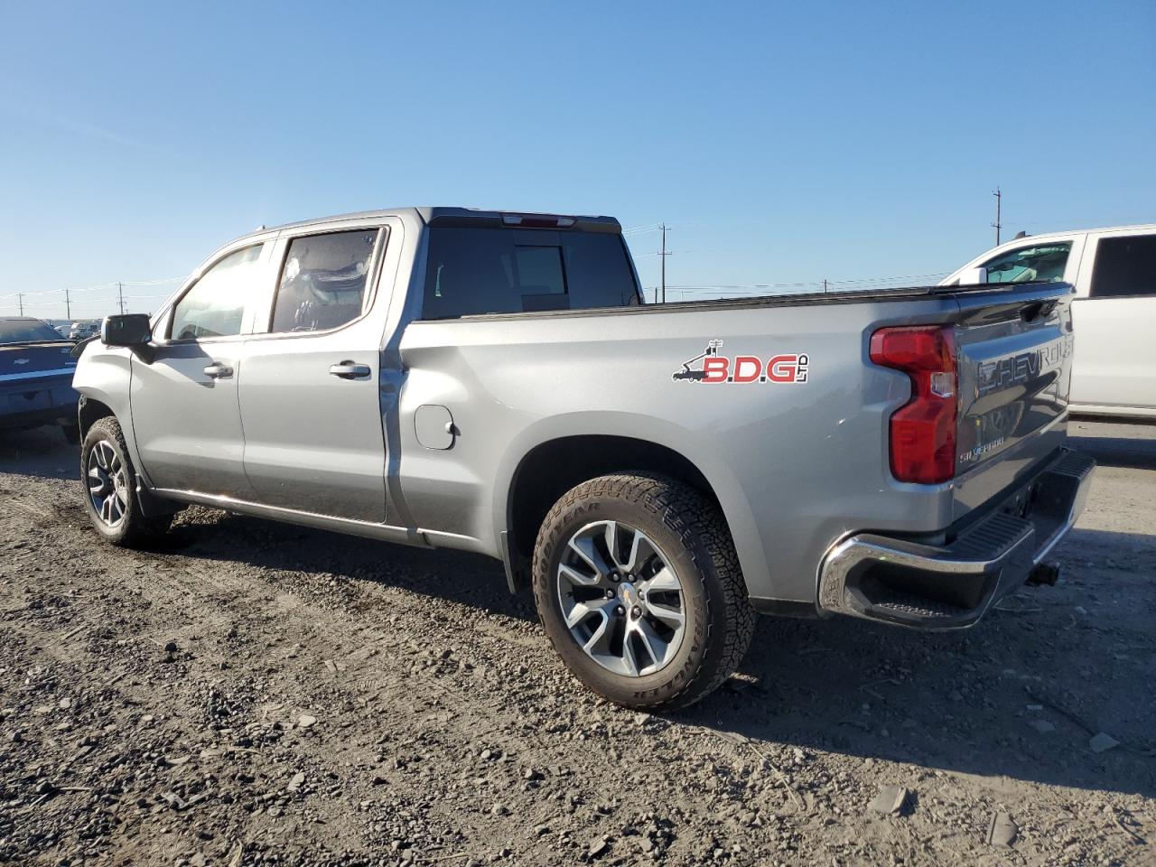 2024 CHEVROLET SILVERADO K1500 LT VIN:1GCUDDE87RZ136727