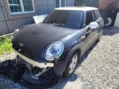 2018 MINI Cooper VIN:
