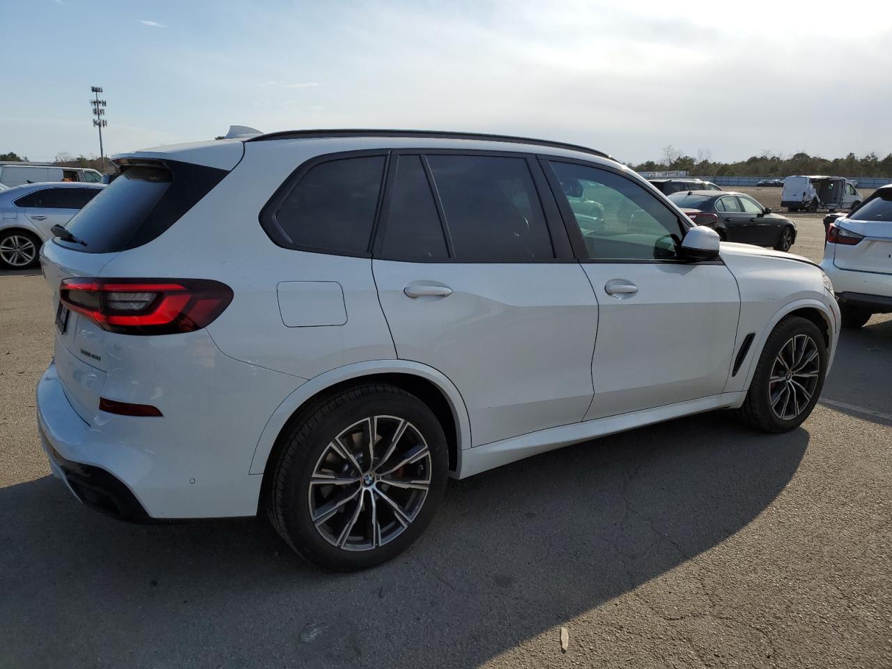 2022 BMW X5 XDRIVE40I VIN:HTTPS://BID.CARS/EN/LOT/1