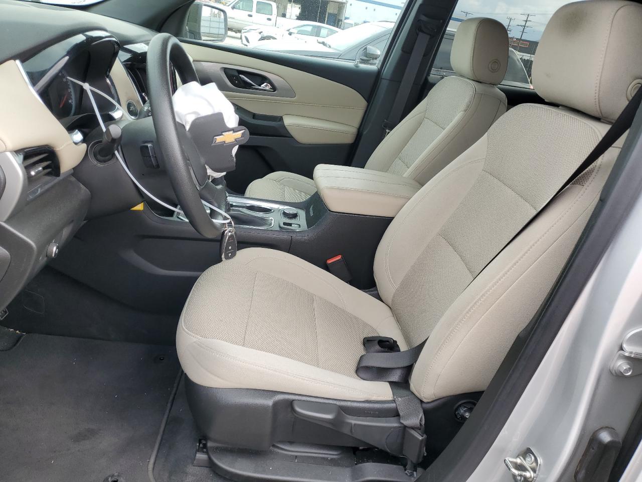 2022 CHEVROLET TRAVERSE LS VIN:1GNEVFKWXNJ133045