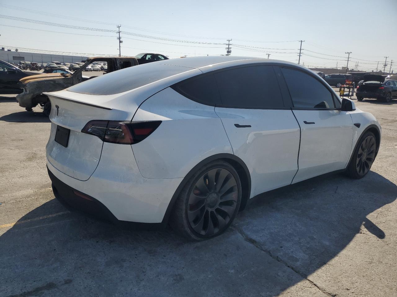 2023 TESLA MODEL Y  VIN:7SAYGDEF8PF740140