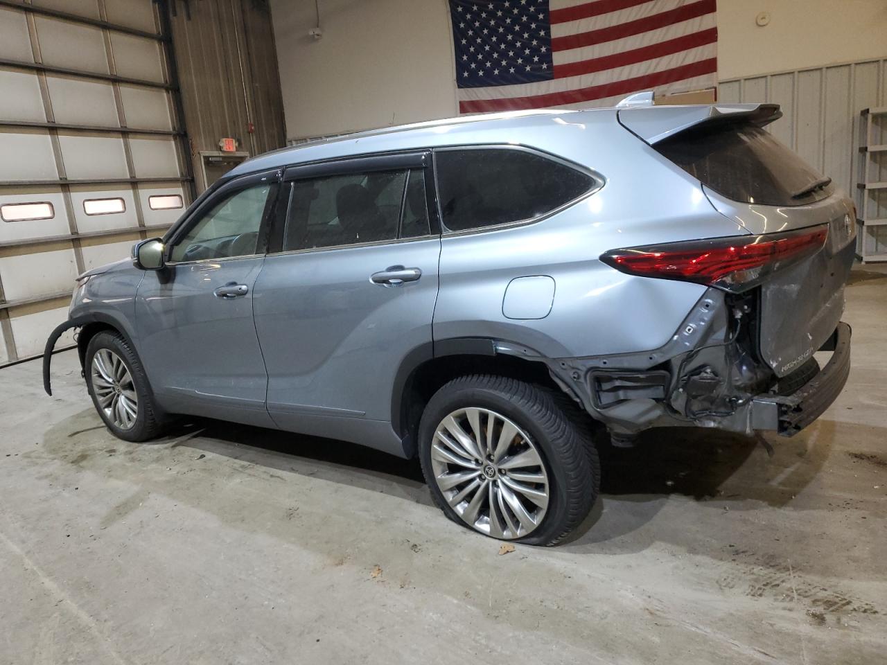 2022 TOYOTA HIGHLANDER PLATINUM VIN:5TDFZRBH3NS219756