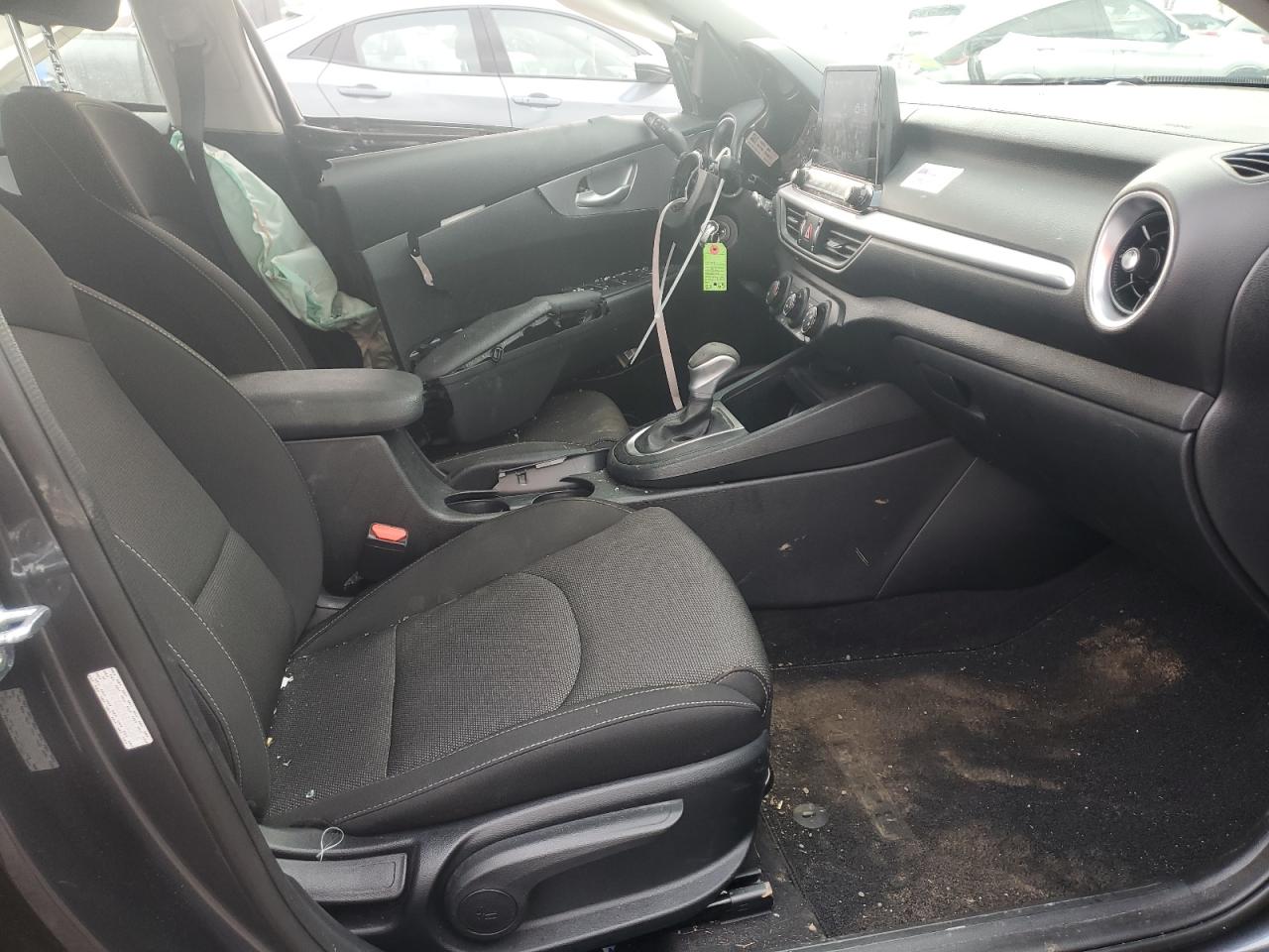 2022 KIA FORTE FE VIN:3KPF24AD1NE502365