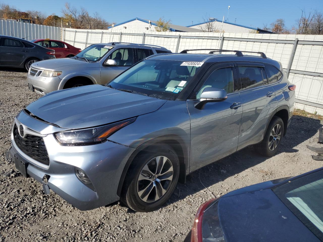 2022 TOYOTA HIGHLANDER XLE VIN:5TDHZRBH7NS206193