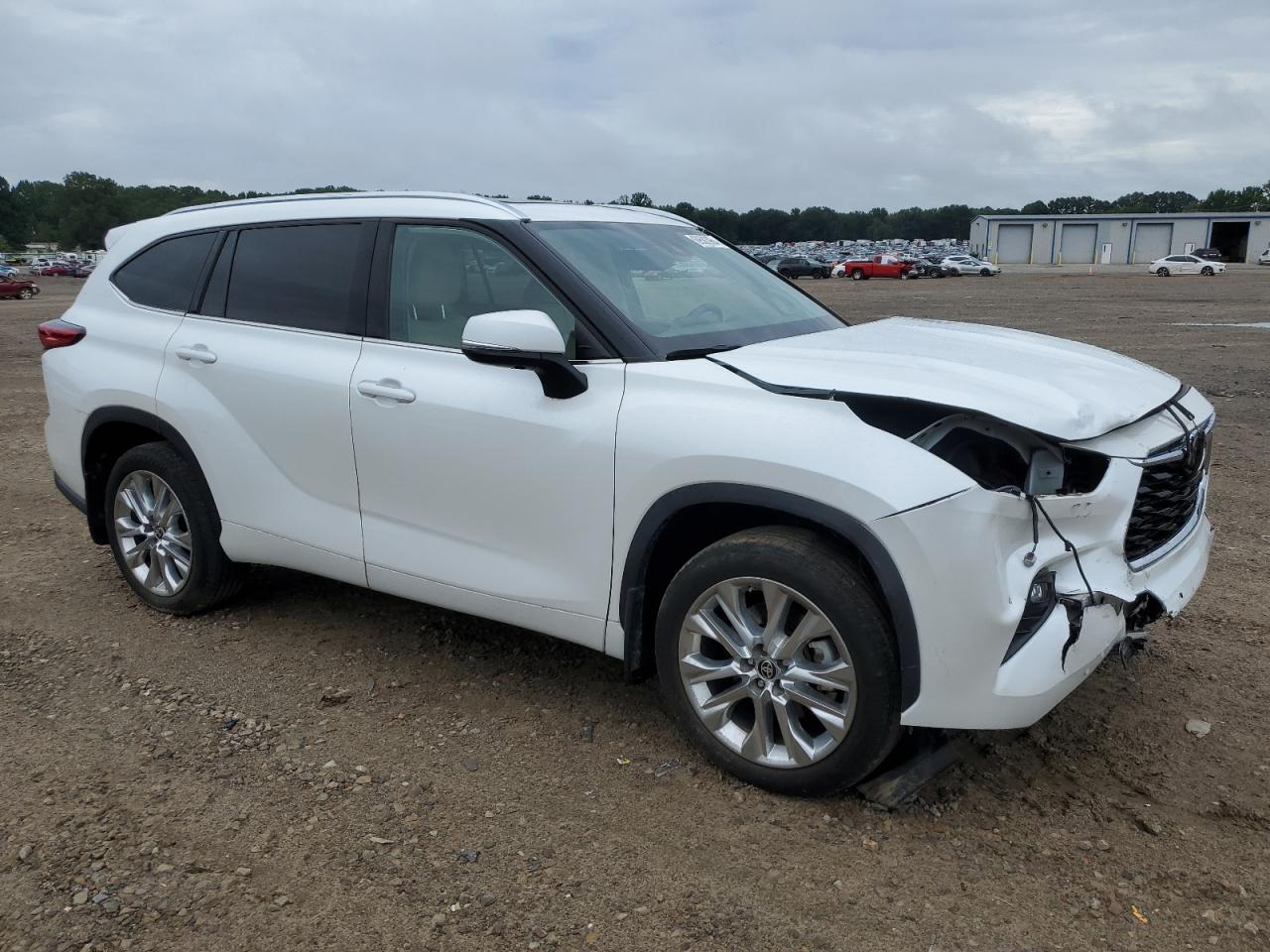 2022 TOYOTA HIGHLANDER LIMITED VIN:5TDYZRAH4NS125024