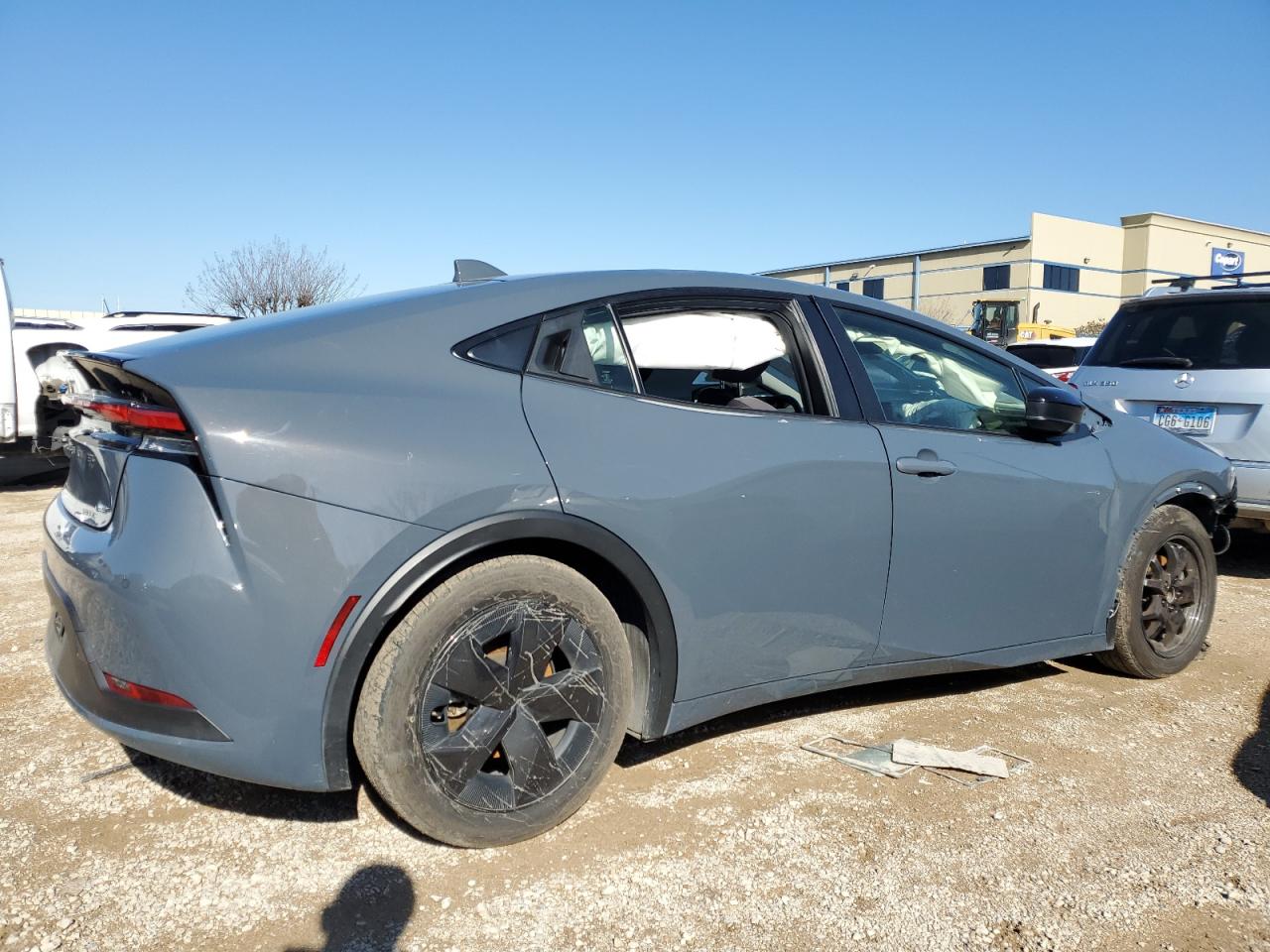 2023 TOYOTA PRIUS LE VIN:JTDACAAU0P3002679