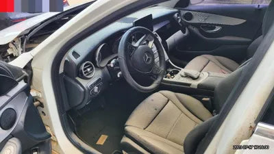 2015 Mercedes-Benz C 220 VIN: