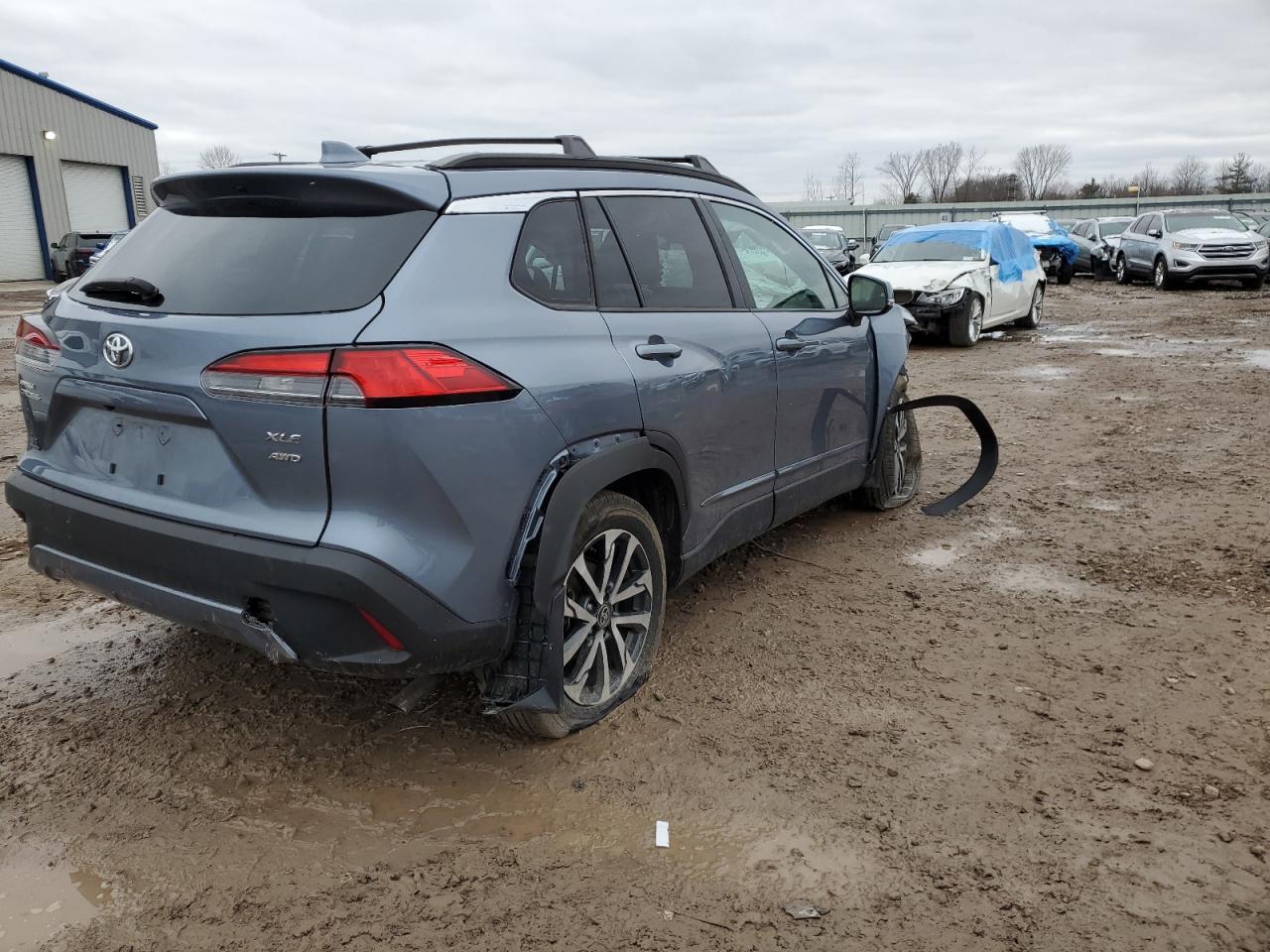 2022 TOYOTA COROLLA CROSS XLE VIN:7MUDAABG9NV015122