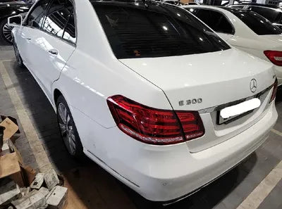 2015 Mercedes-Benz E 300 088KMWDDHF8BB8FB1 VIN:088KMWDDHF8BB8FB1