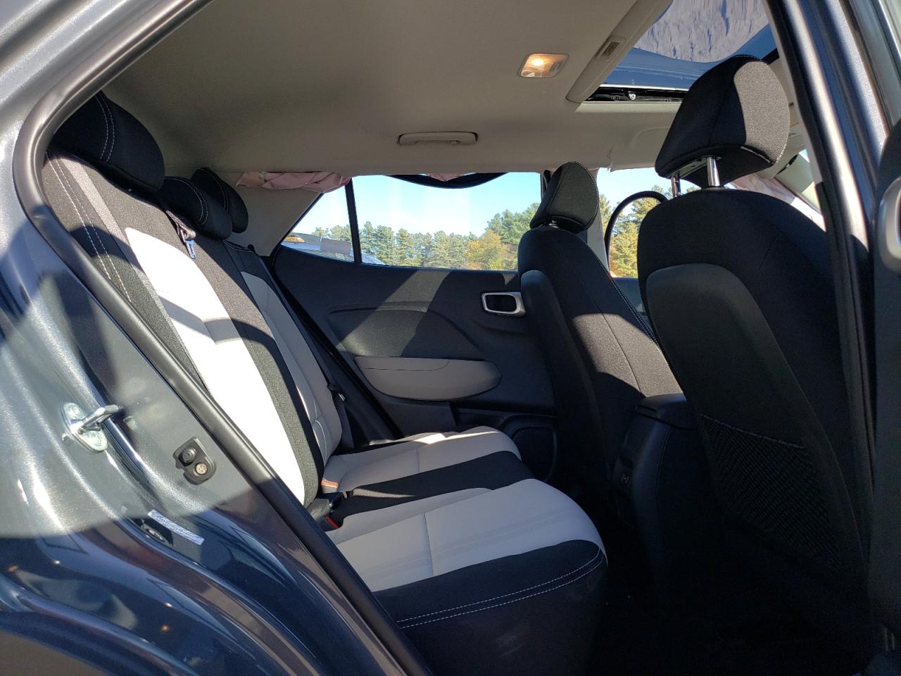 2024 HYUNDAI VENUE SEL VIN:KMHRC8A37RU324053