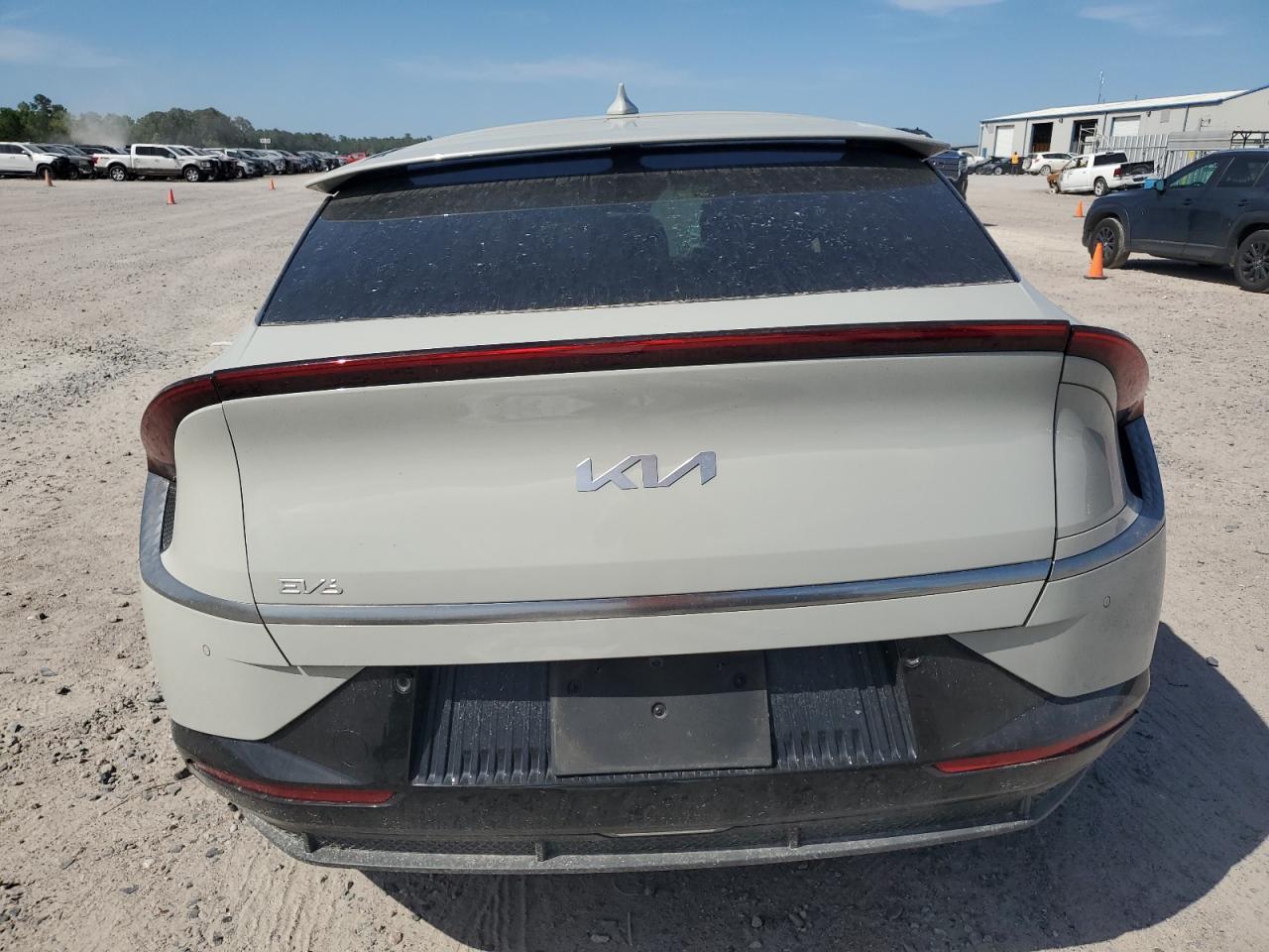 2022 KIA EV6 LIGHT VIN:KNDC34LAXN5031217