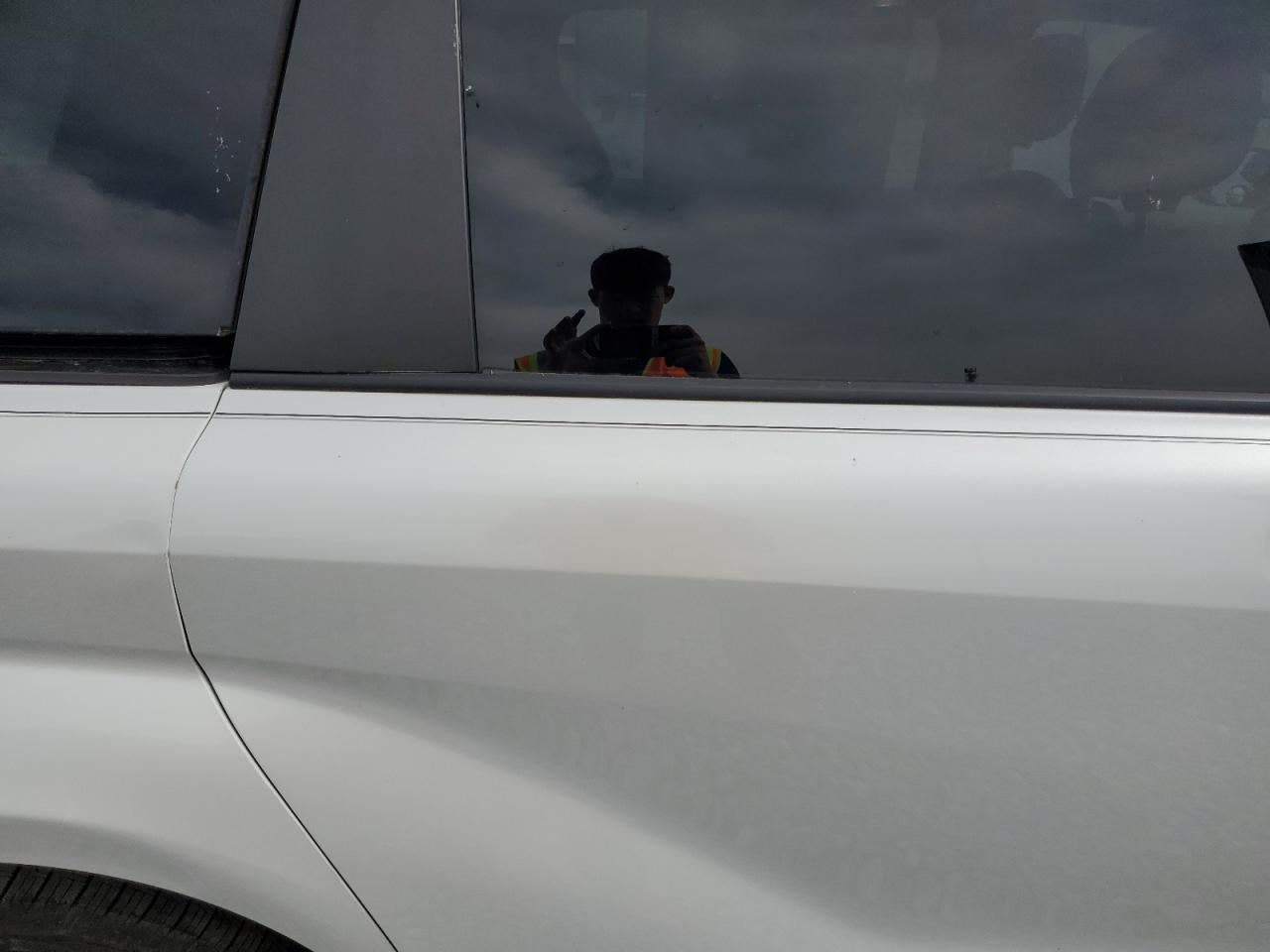 2022 TOYOTA SIENNA XLE VIN:5TDJRKEC9NS101700