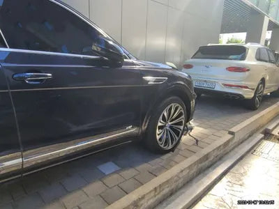 2022 Bentley Bentayga SJAAM14VXNC013723 VIN:SJAAM14VXNC013723