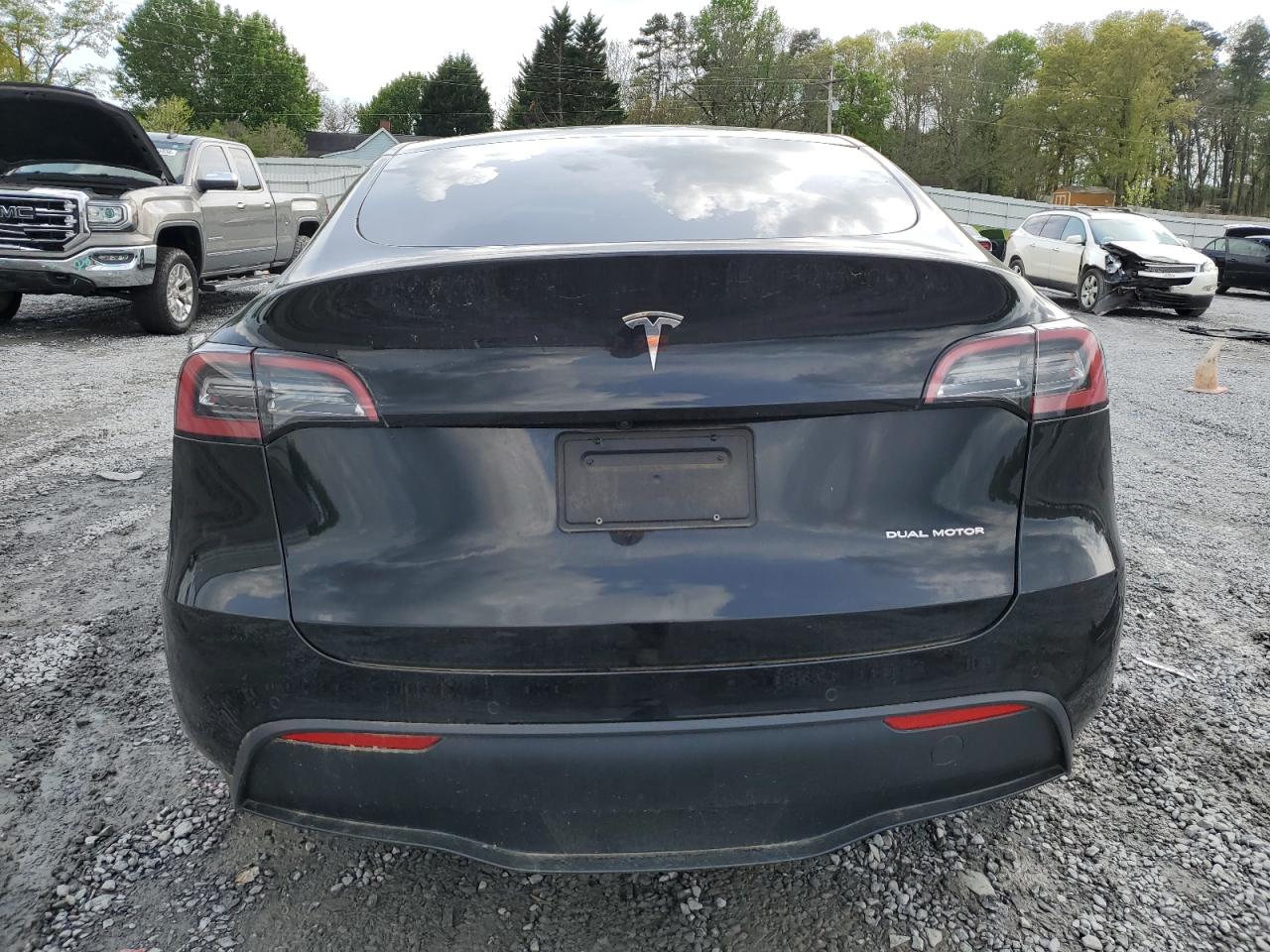 2022 TESLA MODEL Y  VIN:7SAYGAEE7NF340492