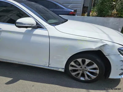 2019 Mercedes-Benz E 300 VIN: