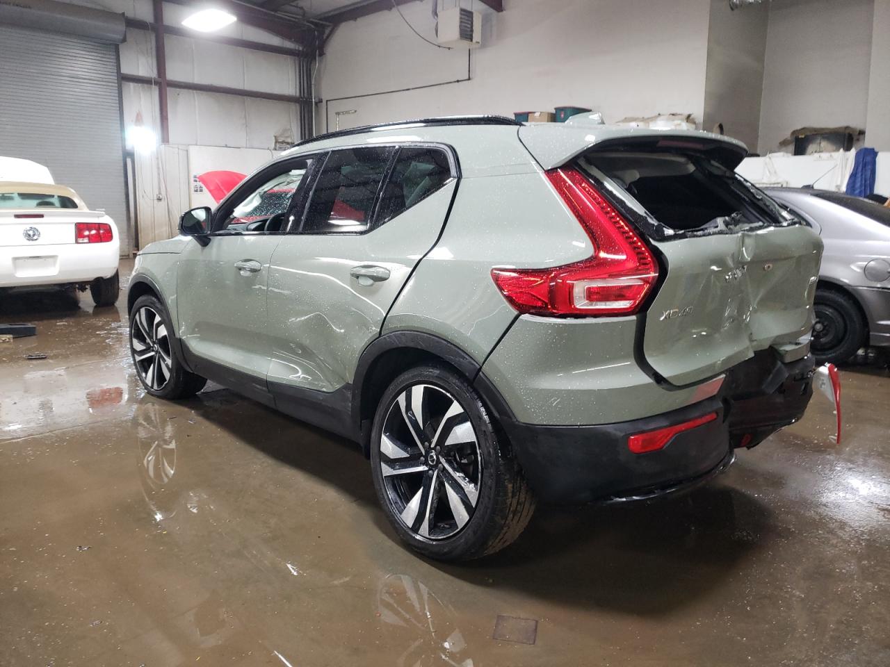 2023 VOLVO XC40 ULTIMATE VIN:YV4L12UX9P2068547