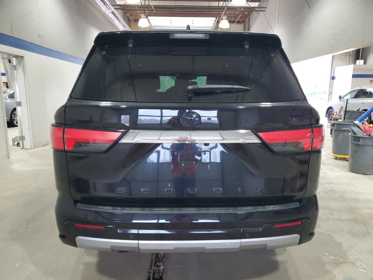 2024 TOYOTA SEQUOIA SR5 VIN:7SVAAABA7RX031351